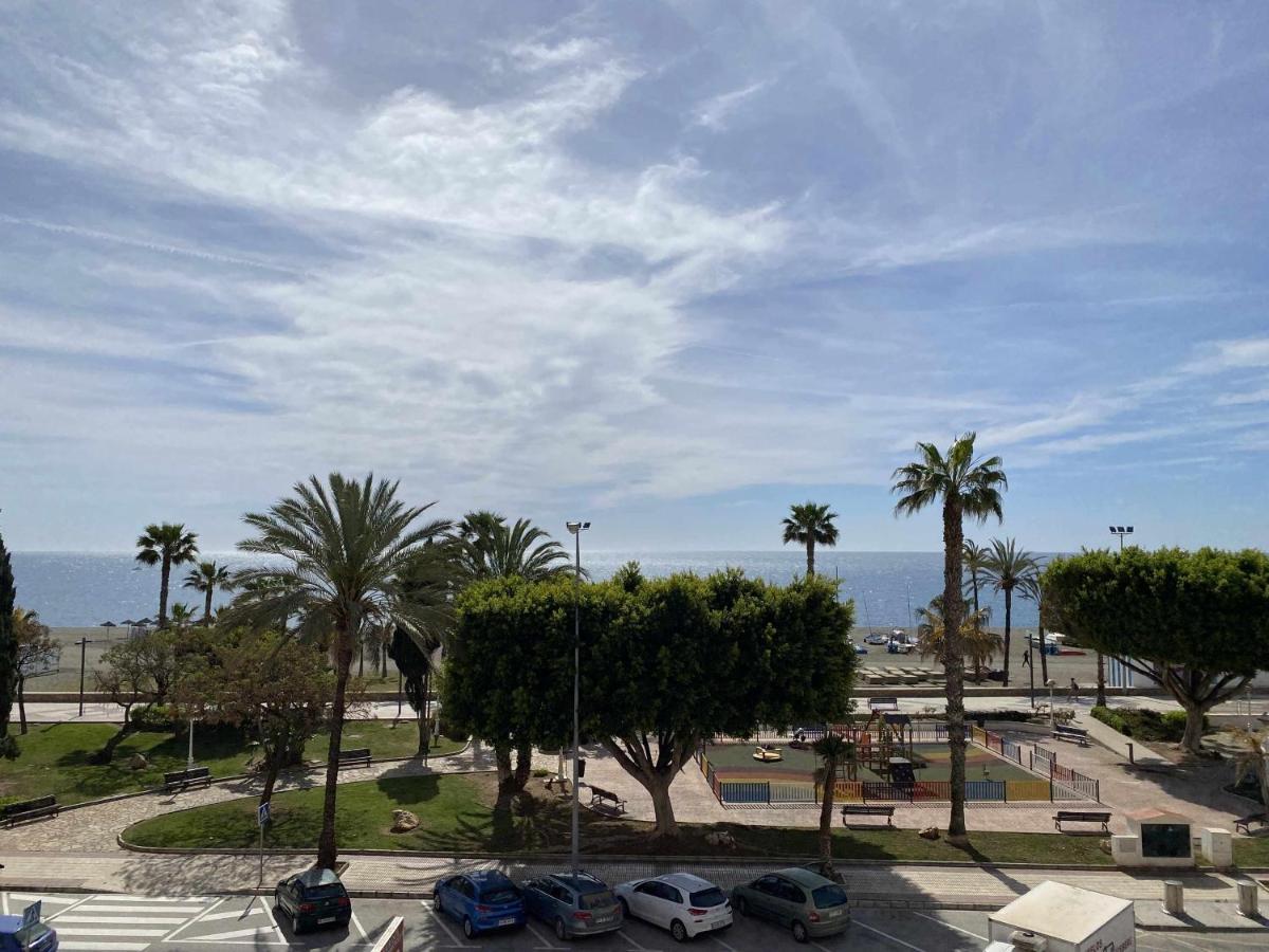 Apartamento 2 Habitaciones Frontal Al Mar 3 Torre Del Mar Dış mekan fotoğraf
