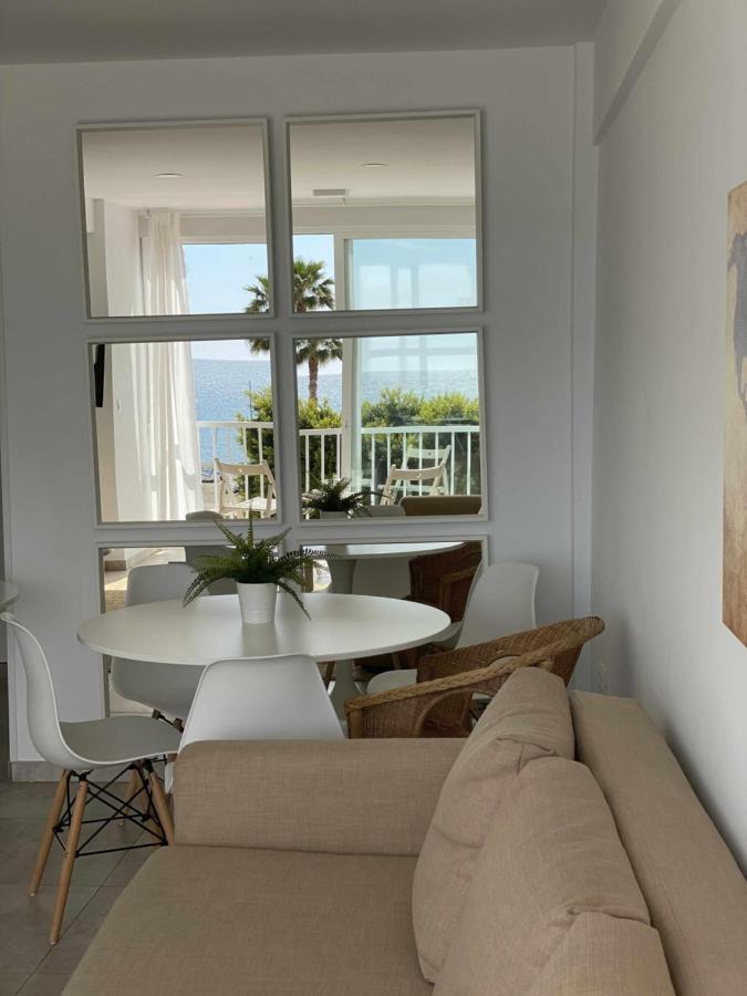 Apartamento 2 Habitaciones Frontal Al Mar 3 Torre Del Mar Dış mekan fotoğraf