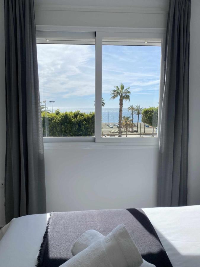 Apartamento 2 Habitaciones Frontal Al Mar 3 Torre Del Mar Dış mekan fotoğraf