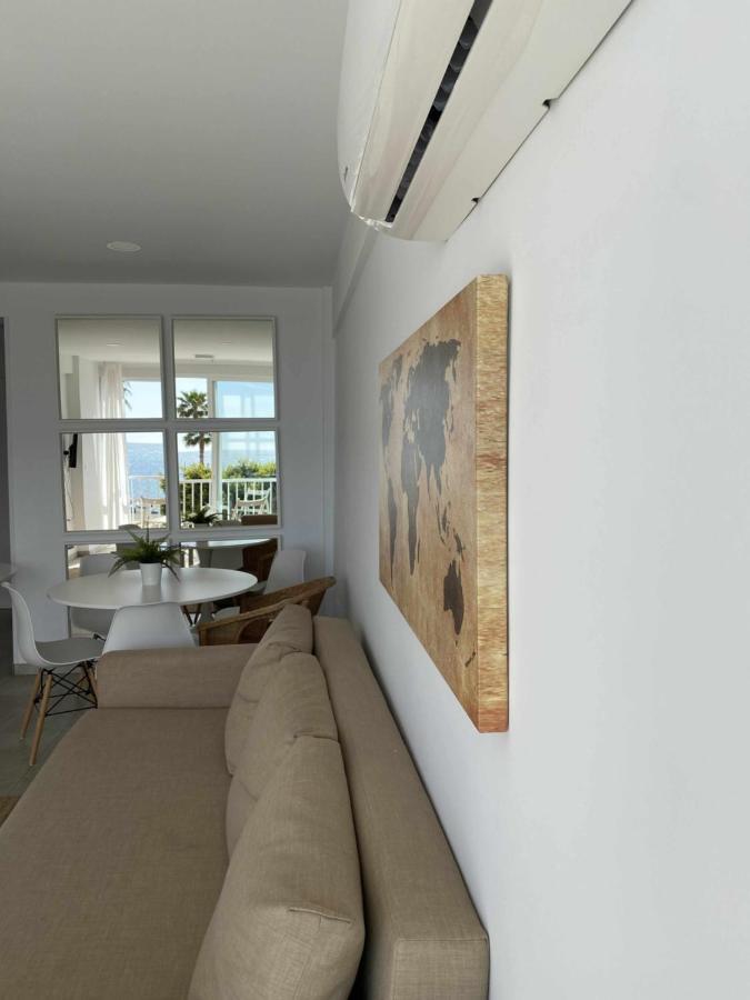 Apartamento 2 Habitaciones Frontal Al Mar 3 Torre Del Mar Dış mekan fotoğraf