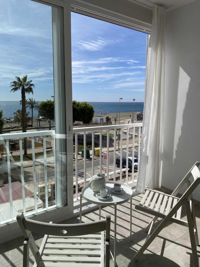Apartamento 2 Habitaciones Frontal Al Mar 3 Torre Del Mar Dış mekan fotoğraf