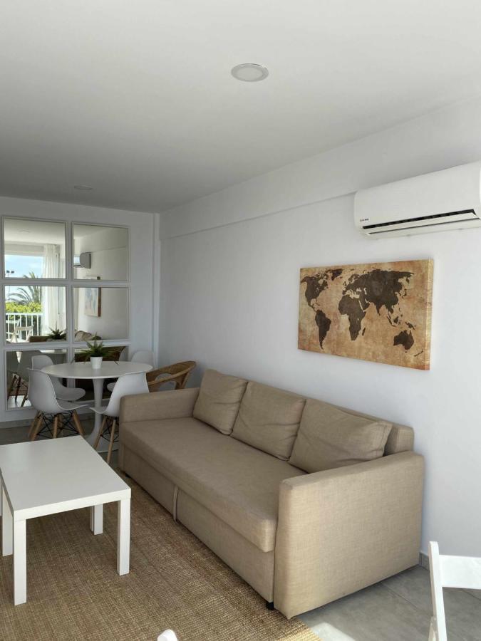 Apartamento 2 Habitaciones Frontal Al Mar 3 Torre Del Mar Dış mekan fotoğraf