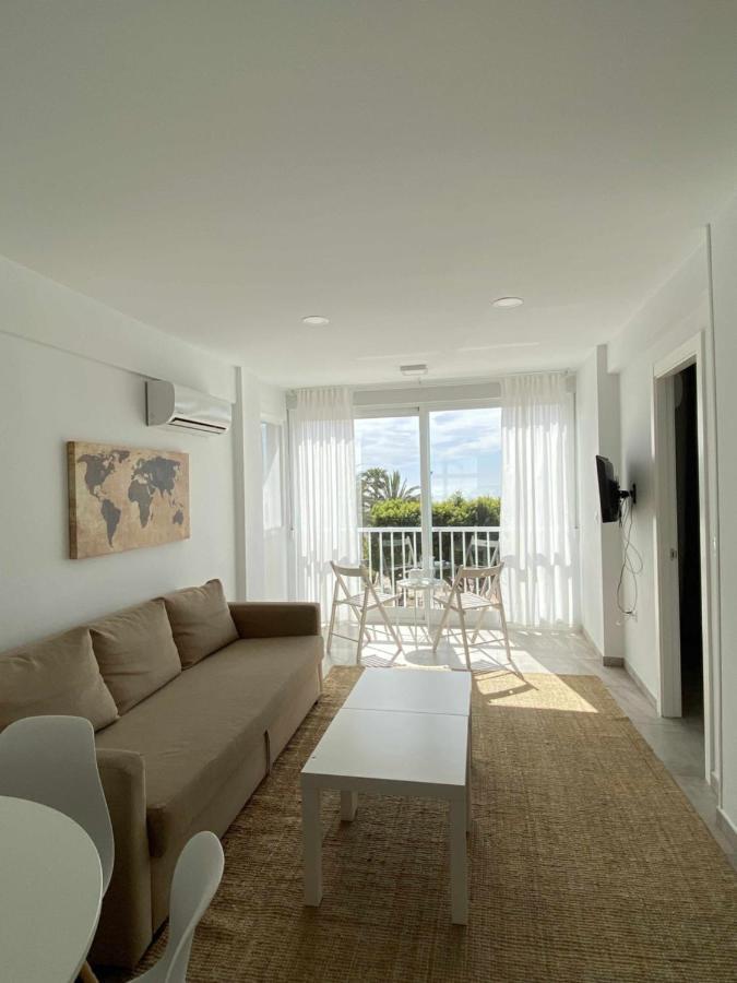 Apartamento 2 Habitaciones Frontal Al Mar 3 Torre Del Mar Dış mekan fotoğraf